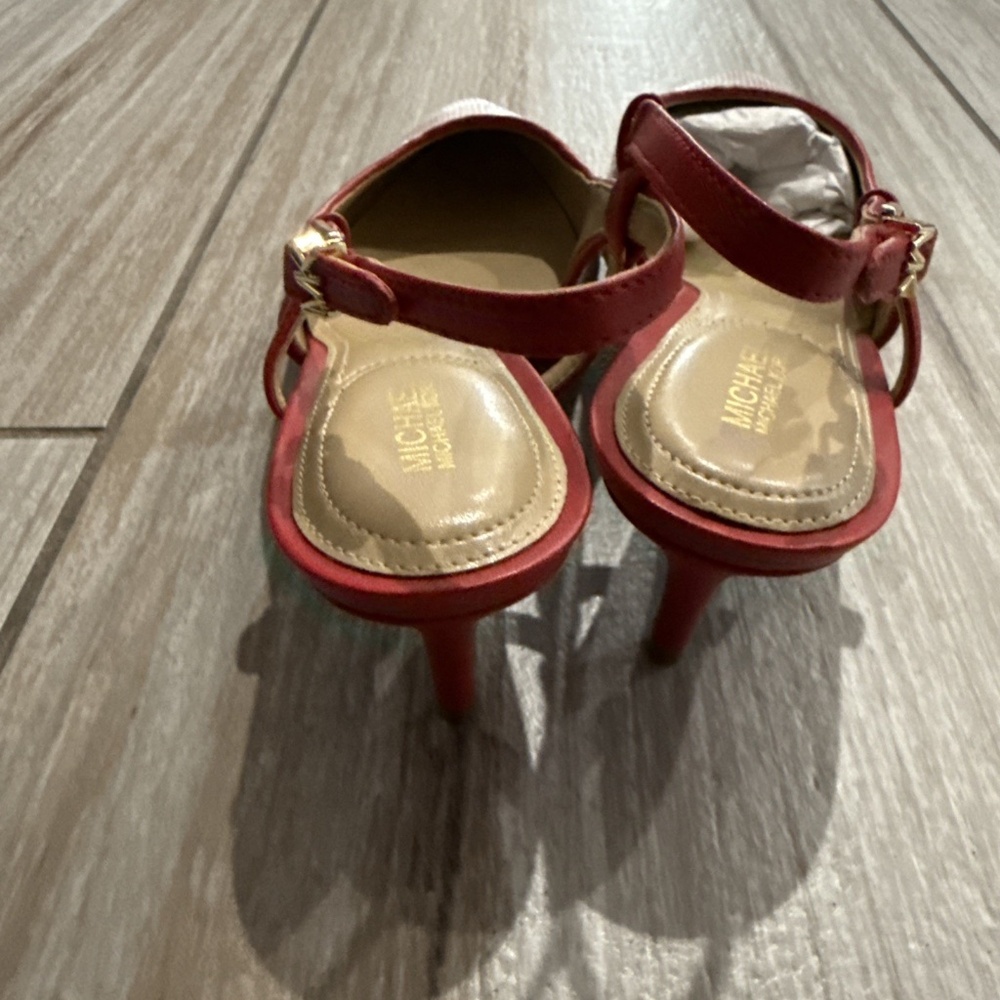 Michael Kors Doreen Flex Red Sequin Kitten Heel Pump - Picture 5 of 7